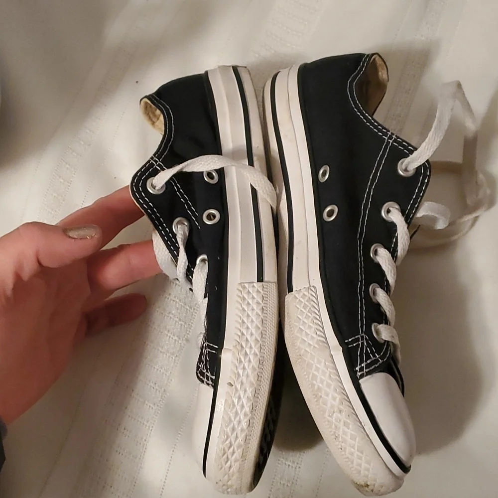 Converse youth 3 like new see notes